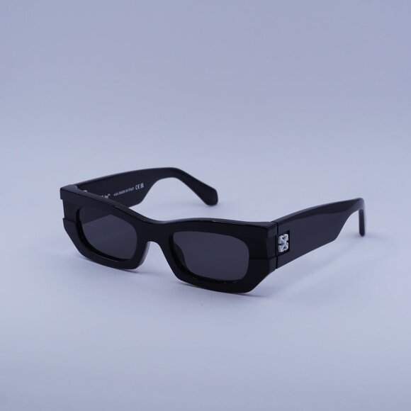 Off-White OERI147 BELLEVILLE 1007 Sunglasses Black Cat Eye Frame, Grey Lenses - Picture 5 of 11